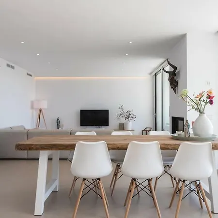Flamingo Villa *
